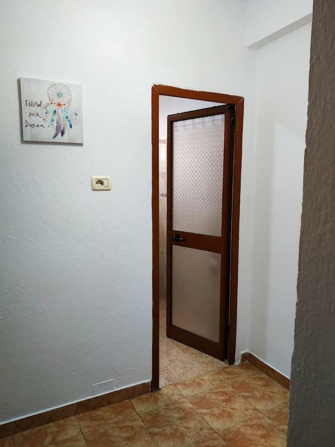 Lovely Apt At The Heart Of The City&Near The Lake Pogradec Exterior foto