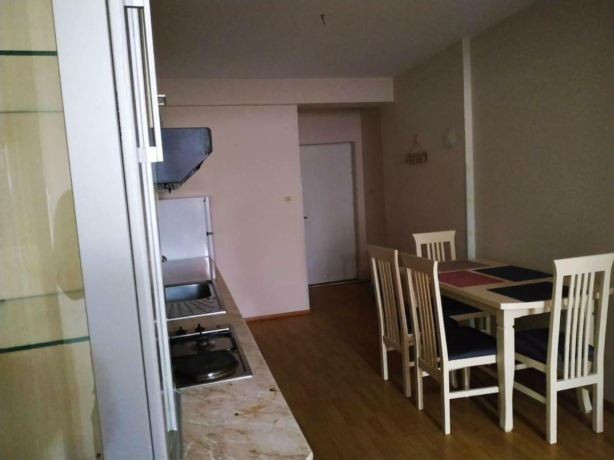 Lovely Apt At The Heart Of The City&Near The Lake Pogradec Exterior foto